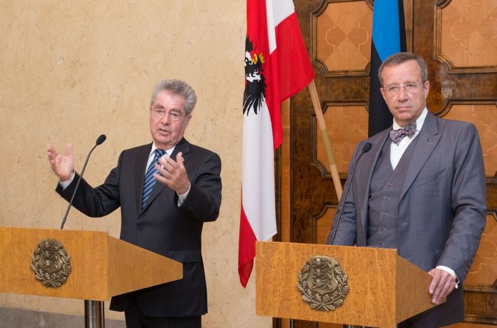 Die Präsidenten Heinz Fischer und Toomas Hendrik Ilves gaben eine Pressekonferenz im Schloss Kadriorg. Foto: Archiv des Außenministeriums, Erik Peinar